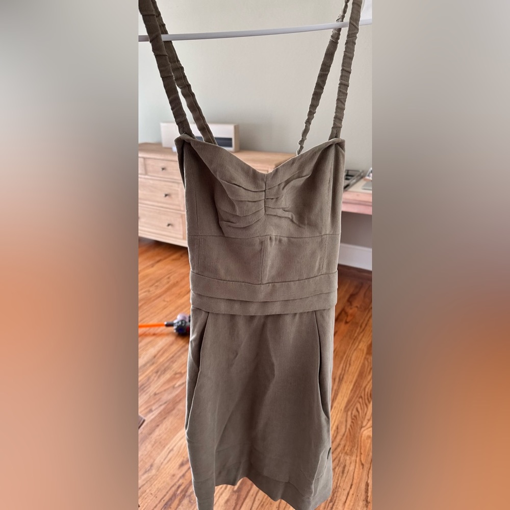 Wilfred Aritzia Green Dress. Adjustable straps